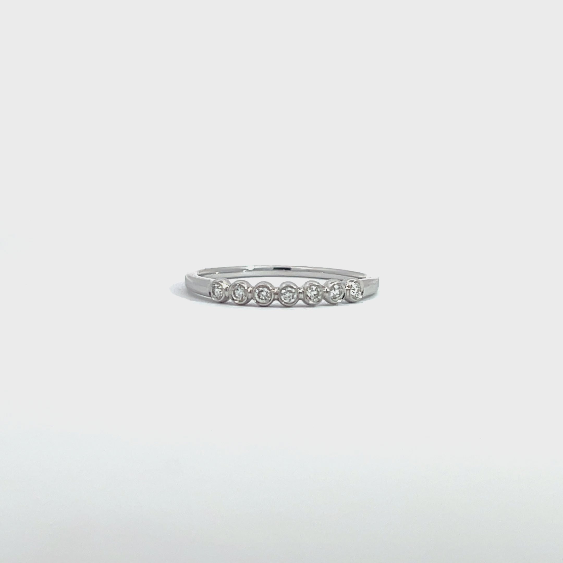 14K White Gold Beaded Bezel Set Ring with 7 Diamonds