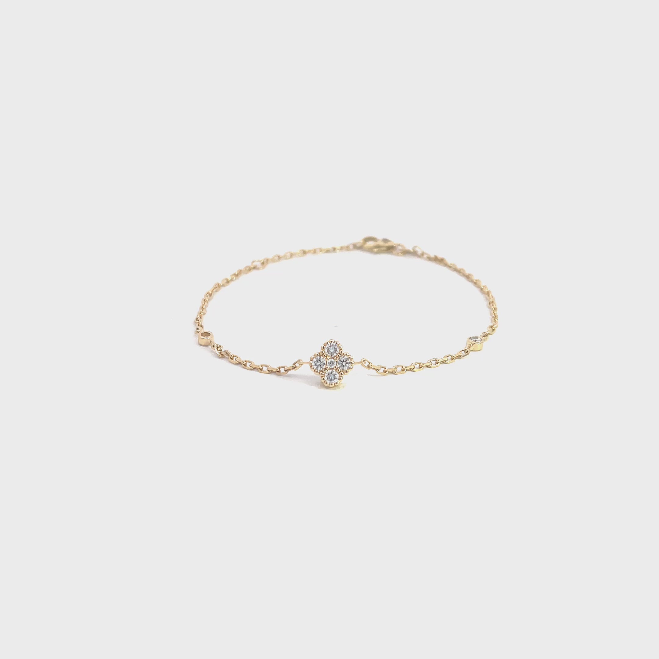 14K Yellow Gold Chain Bracelet with Diamond Clover Cluster and Bezel Set Diamonds